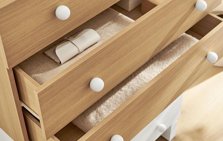 Sateen 6-Drawer Color Block Dresser Chest in Oak White