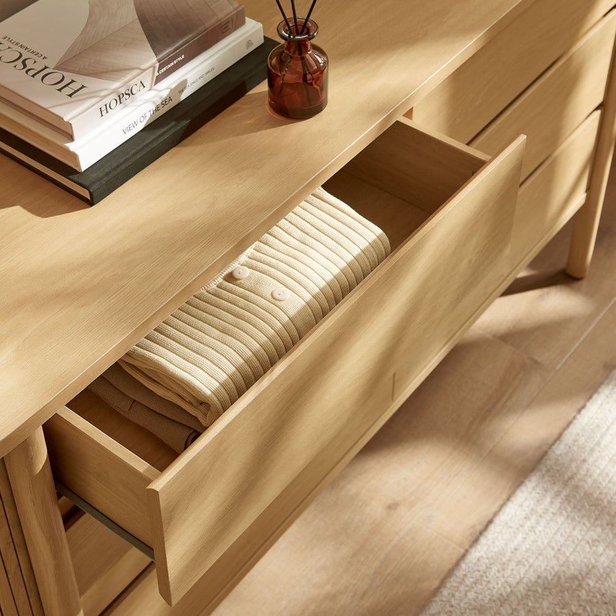 Marlon 6-Drawer Curved Dresser in Oak