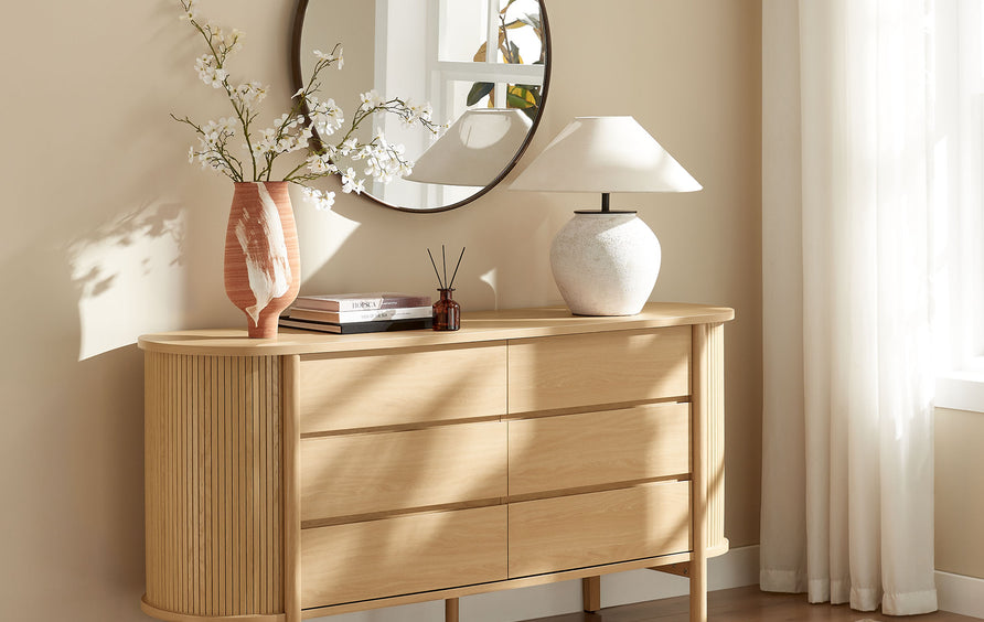 Marlon 6-Drawer Curved Dresser in Oak
