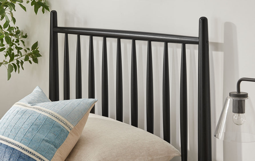 Tawny Twin Size Spindle Bed Frame in Black