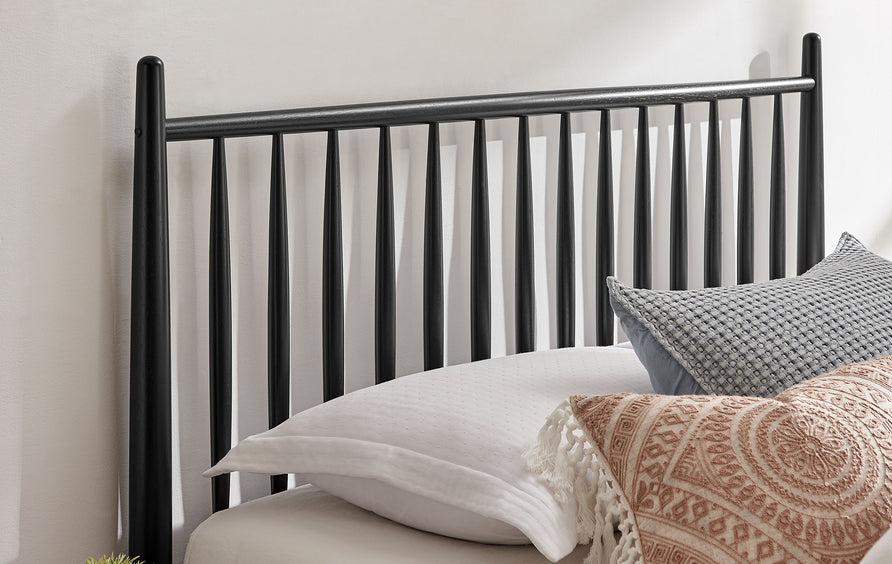 Tawny Full Size Spindle Bed Frame in Black