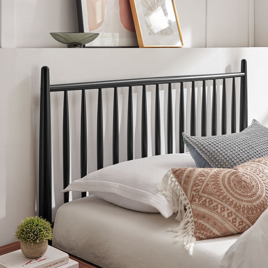 Tawny King Size Spindle Bed in Black