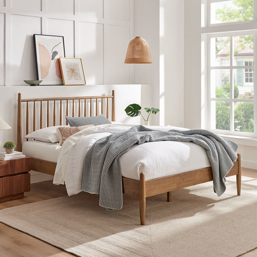 Tawny King Size Spindle Bed in Walnut